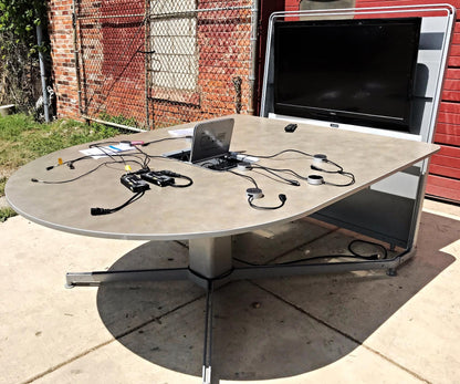 STEELCASE MEDIASCAPE SP106-101 & 5 VIRTUAL PUCKs NEC HDMI E422(L420UT CONFERENCE