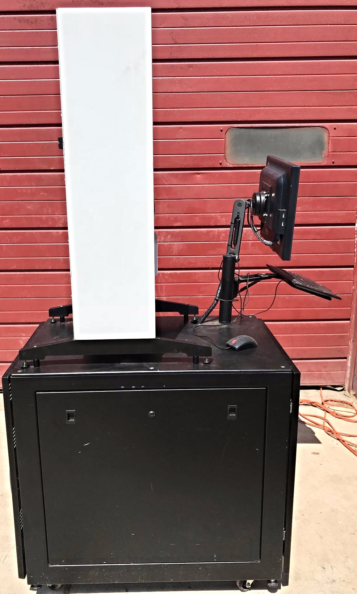 HAMAMATSU LIGHTNINCURE LC8 THERMOFLUOR 384 FLUORESCENCE MICROPLATE READER LENOVO