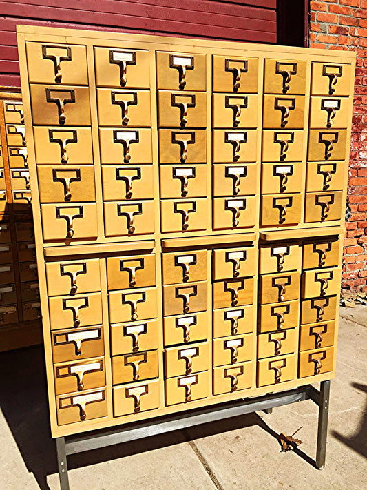 RARE 1950s VINTAGE 60 DRAWER LIBRARY INDEX CARD CABINET 60 x 42.5 x 18 FREE SHIP