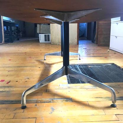 test HERMAN MILLER TABLE CONFERENCE