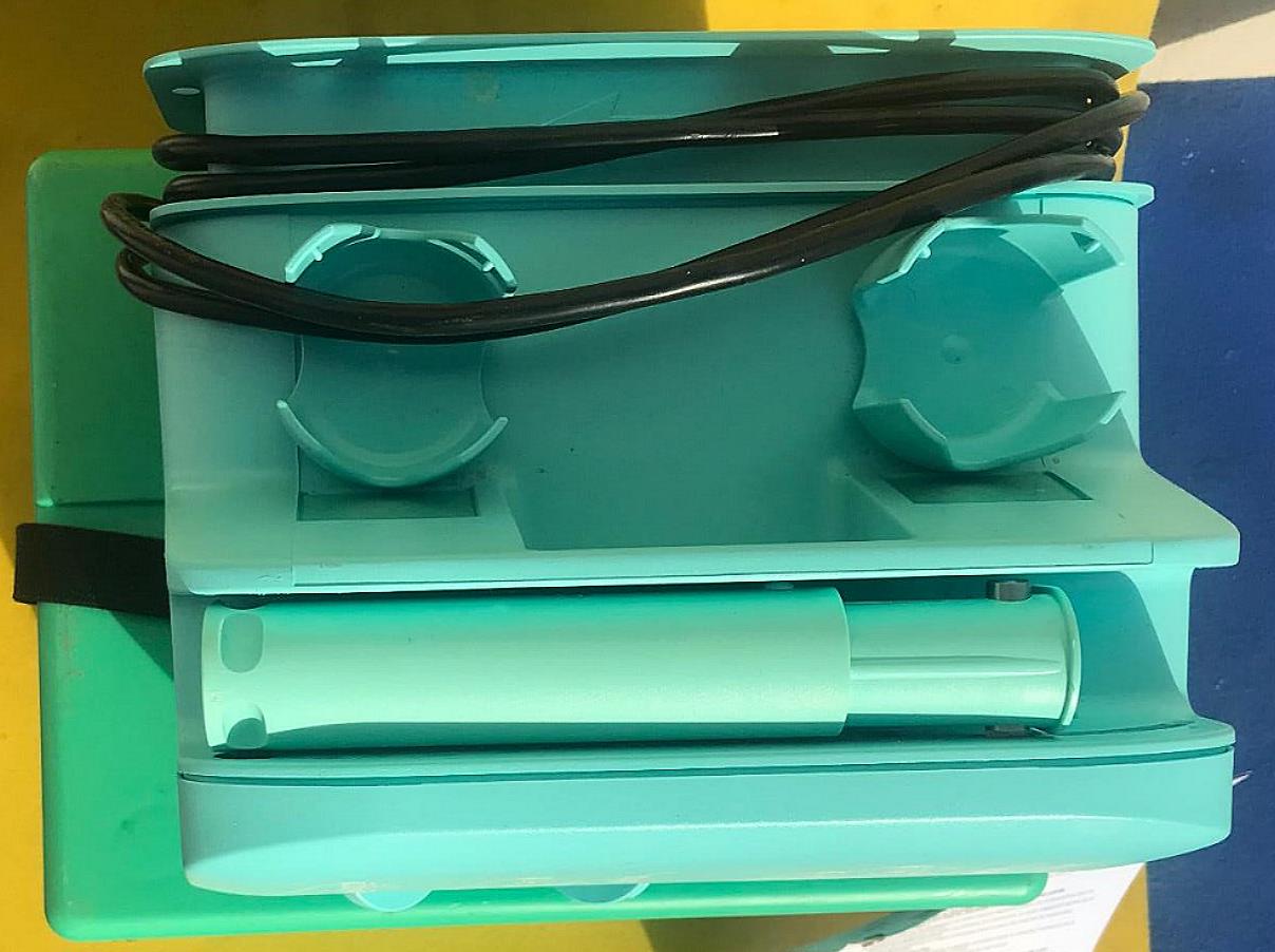 AMEDA ELITE BREAST PUMP with Protective CASE "NOT A RENTAL UNIT" WATCH VIDEO