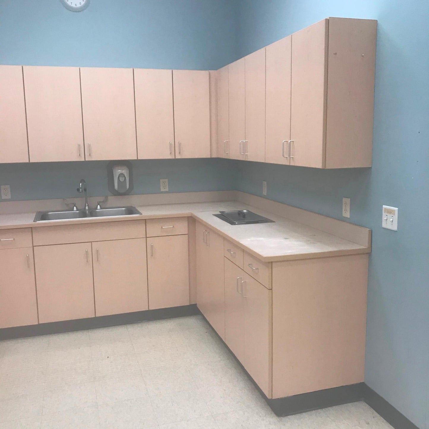 LOT OF SINK LAB DENTAL CLINIC HOSPITAL FURNITURE CABINETRY FREE SHIP WATCH VIDEO