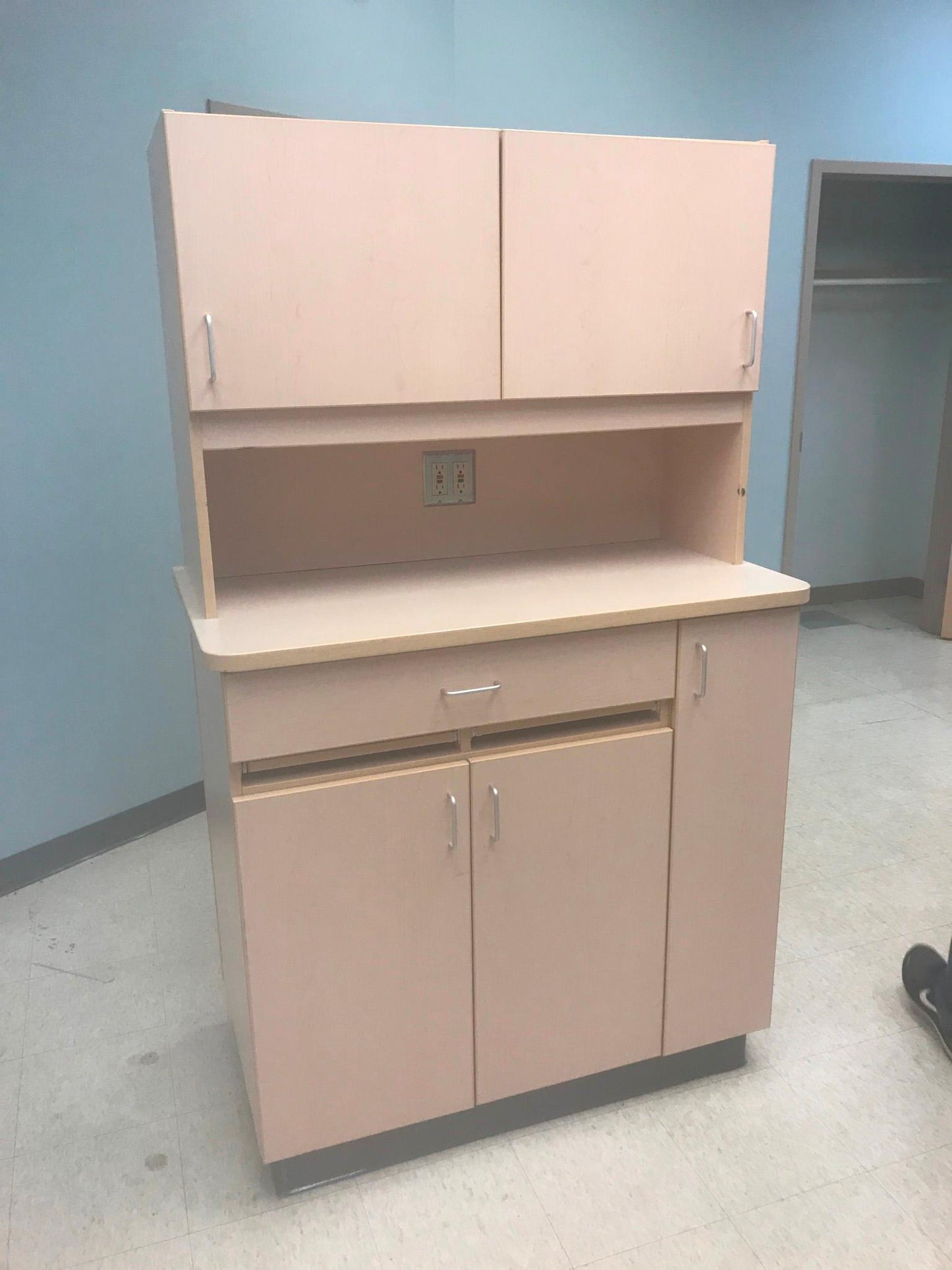 LOT OF SINK LAB DENTAL CLINIC HOSPITAL FURNITURE CABINETRY FREE SHIP WATCH VIDEO