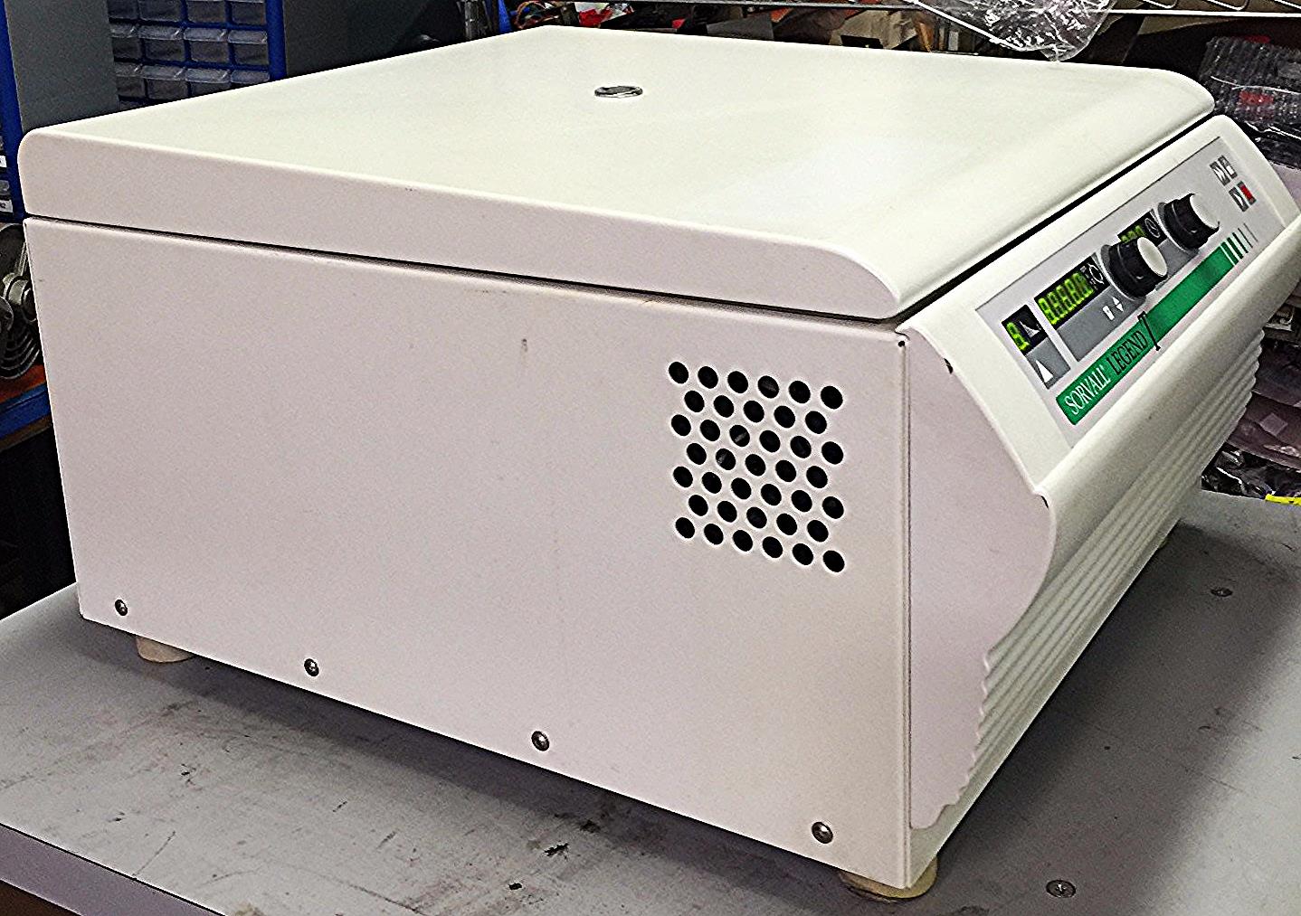 SORVAL LEGEND HAREAUS CENTRIFUGE WITH ROTOR