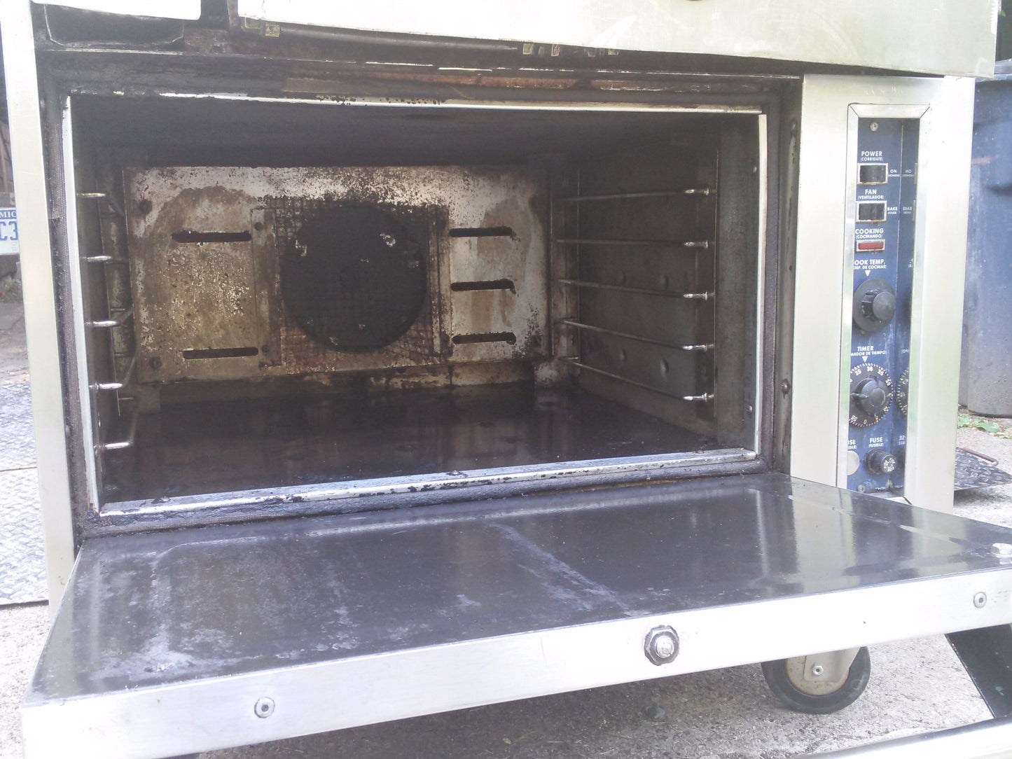 SOUTHBEND MODEL 302 GRIDDLE FLAT TOP & OVEN COMMERCIAL KITCHEN 4 CASTERS KITCHEN