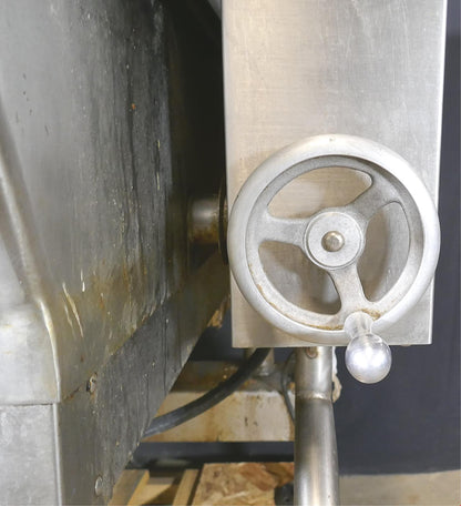 CLEVELAND SGL-40-T1 40 GALLON TILT SKILLET BRAISING PAN NATURAL GAS FREE SHIP