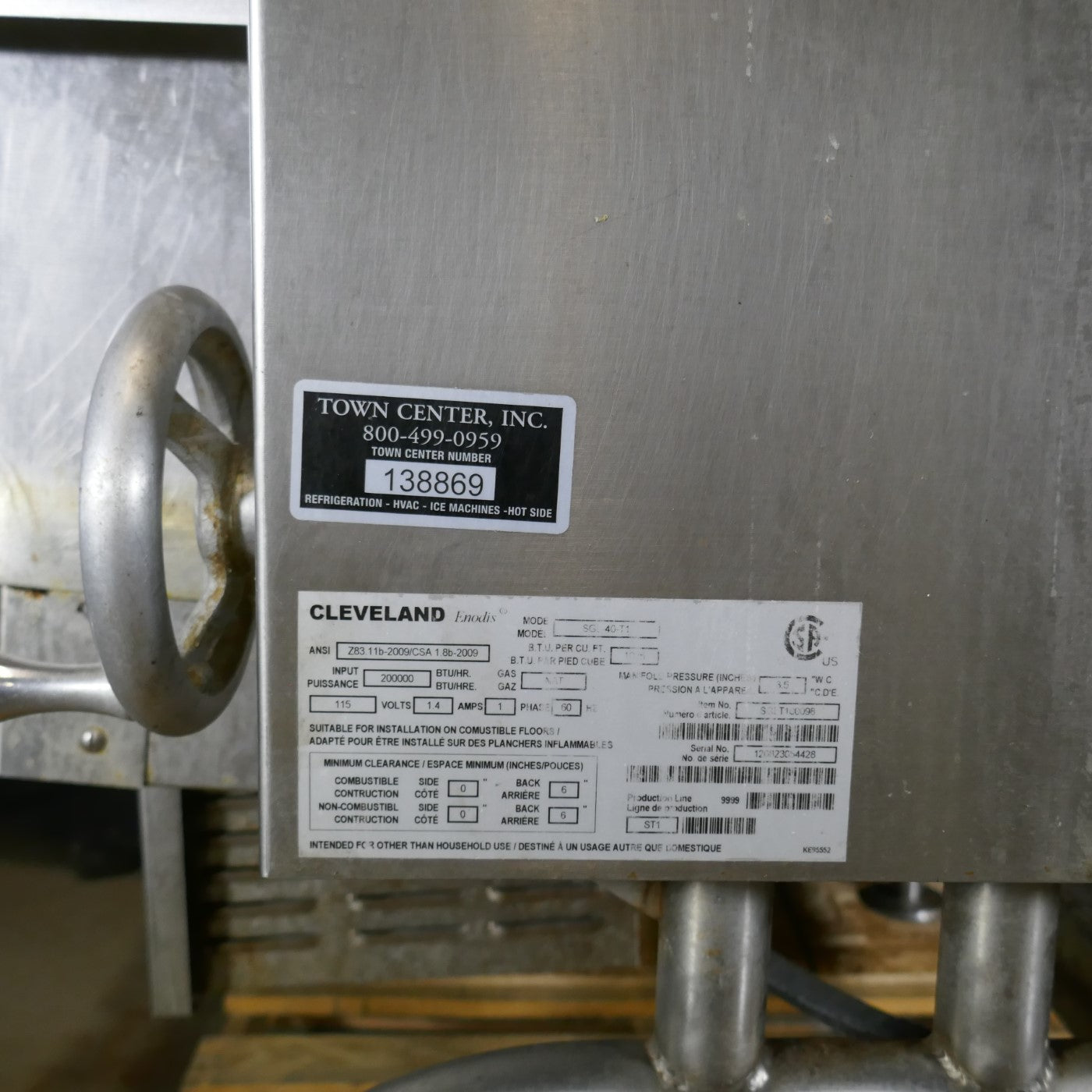 CLEVELAND SGL-40-T1 40 GALLON TILT SKILLET BRAISING PAN NATURAL GAS FREE SHIP