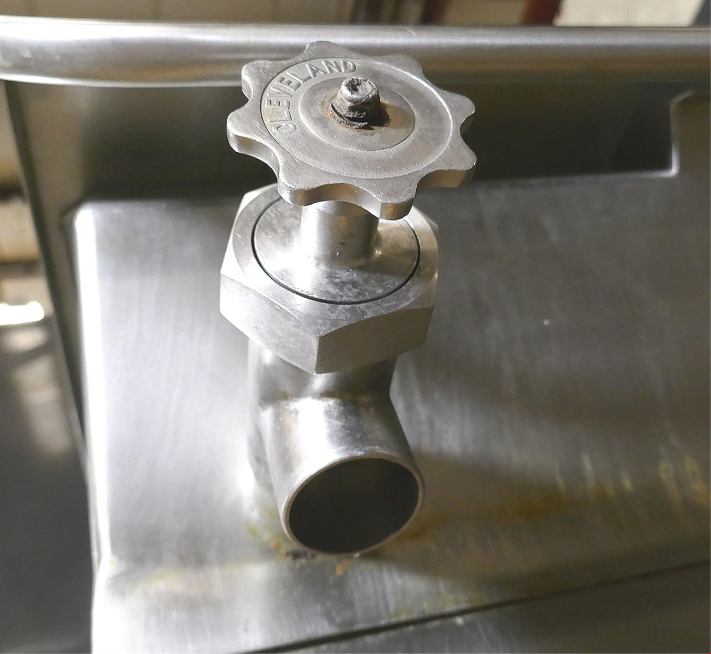 CLEVELAND SGL-40-T1 40 GALLON TILT SKILLET BRAISING PAN NATURAL GAS FREE SHIP