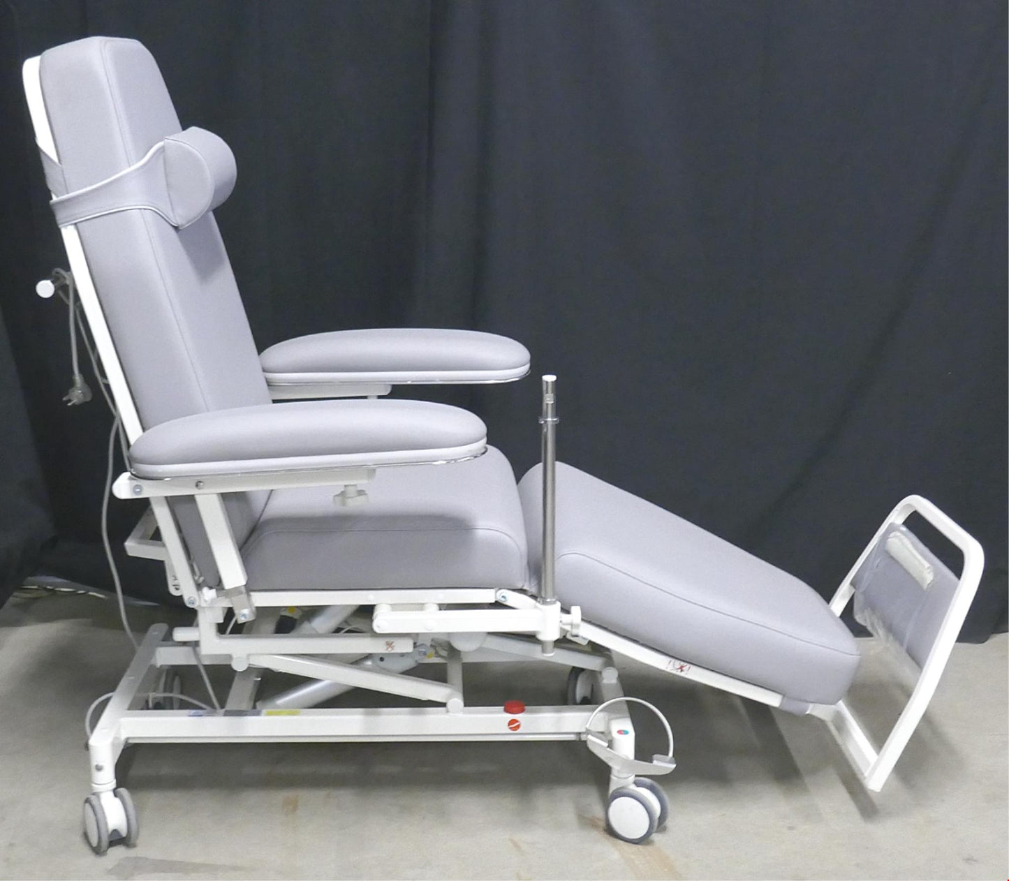 DIGITERM® COMFORT-4 ECO RECLINER ELECTRIC DIALYSIS MEDICAL CHAIR WATCH VIDEO