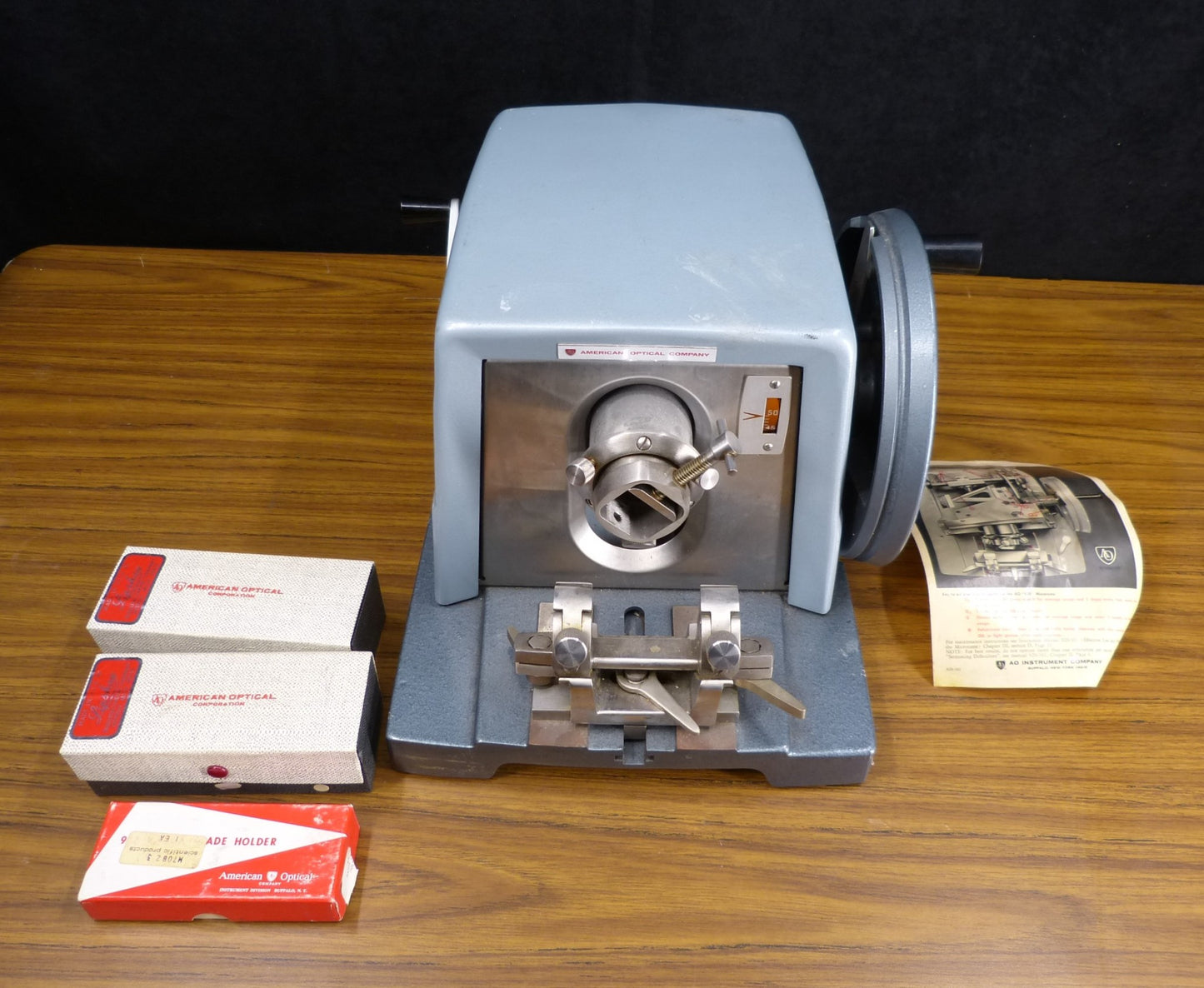 AMERICAN OPTICAL MICROTOME FREE SHIP