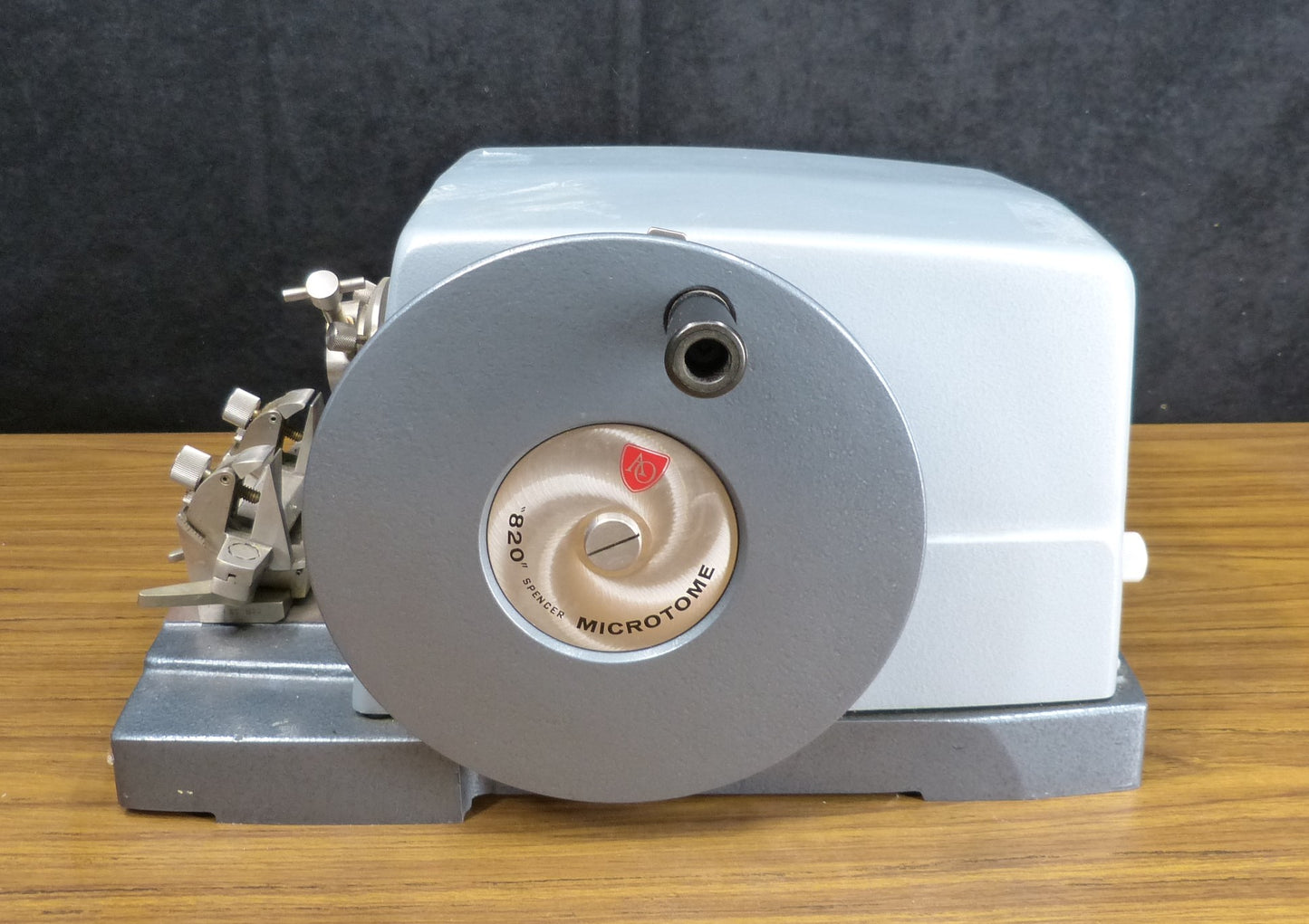 AMERICAN OPTICAL MICROTOME FREE SHIP