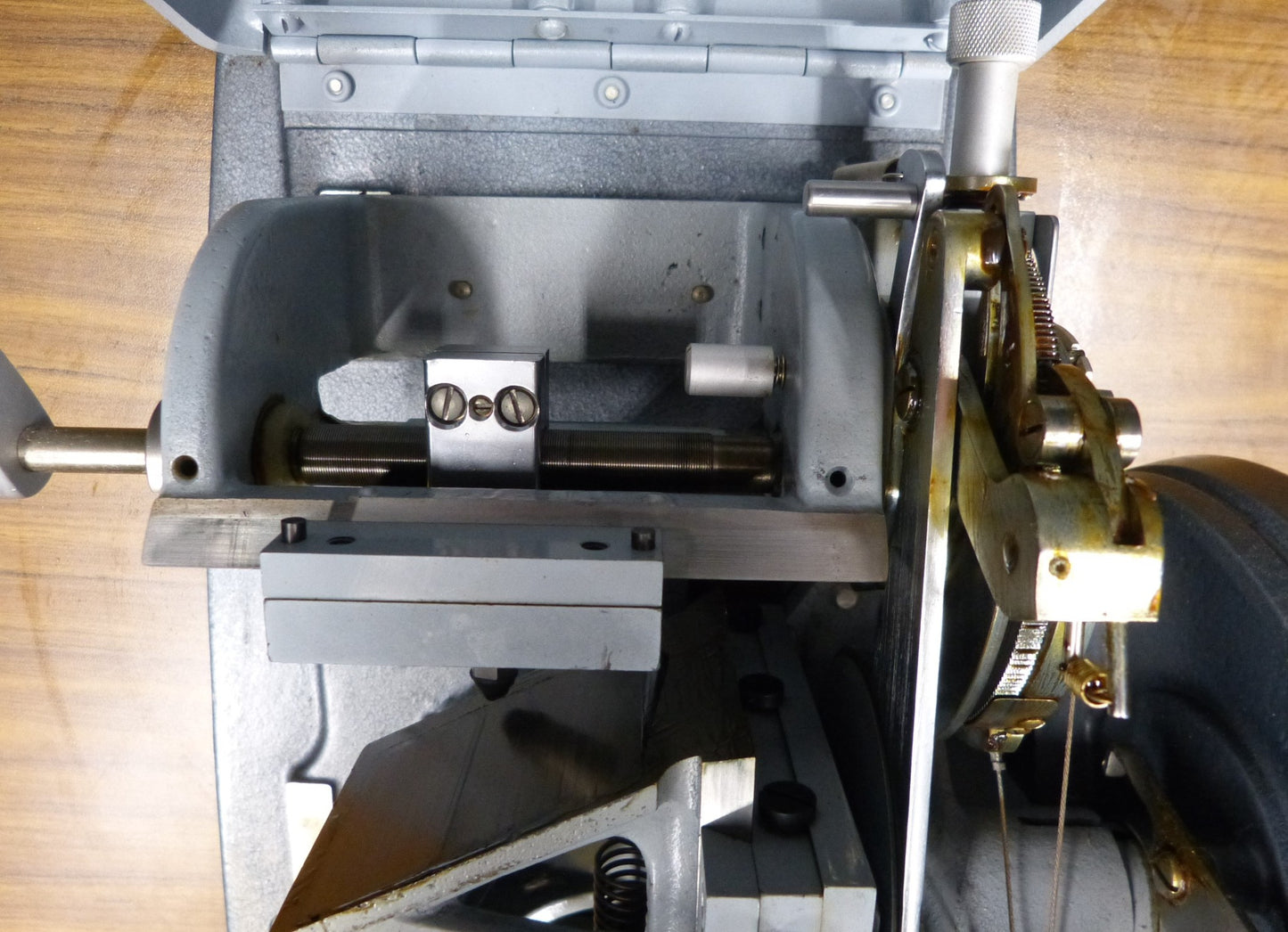 AMERICAN OPTICAL MICROTOME FREE SHIP
