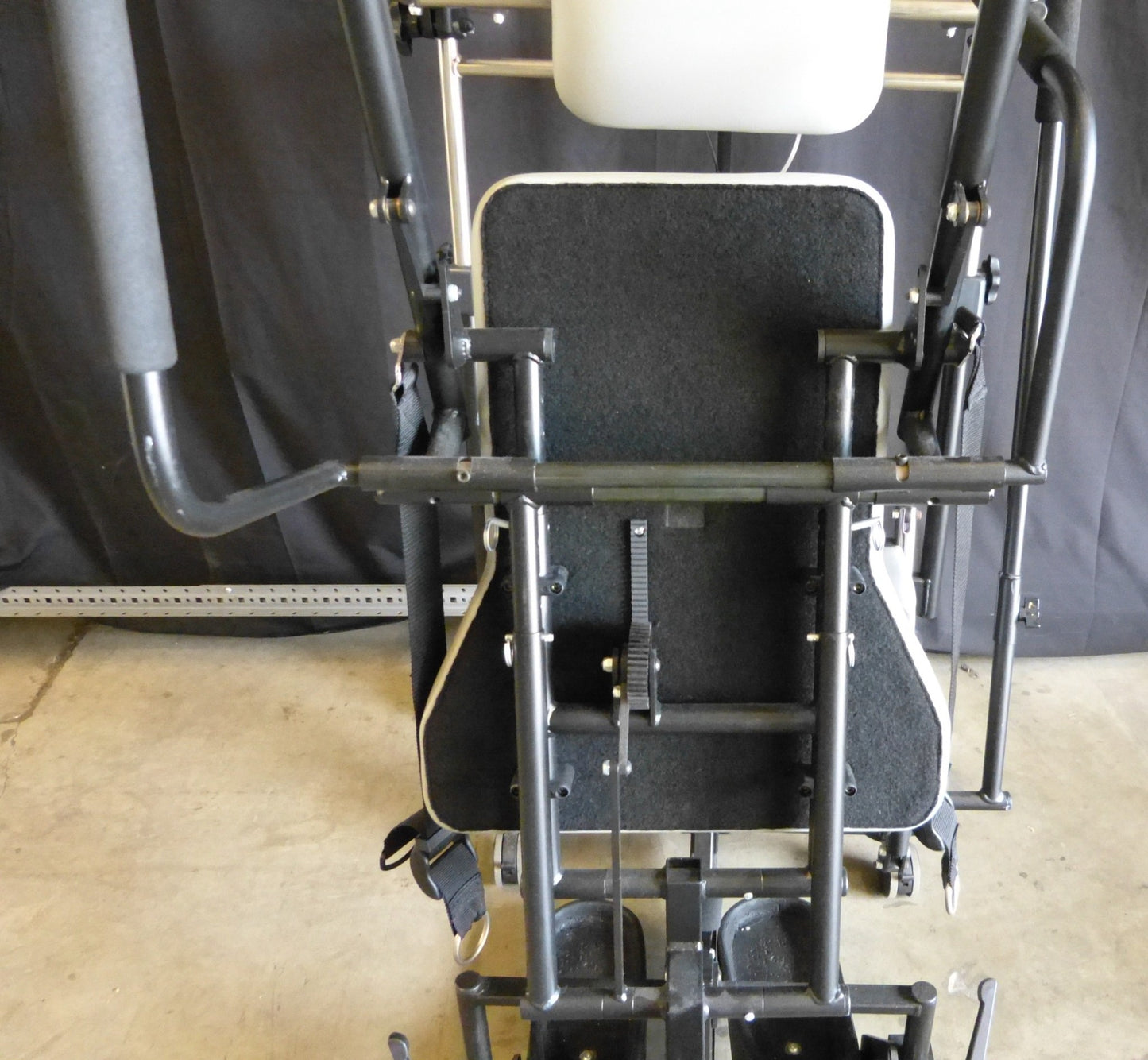 SYMMETRY PRIME STANDING FRAME WATCH VIDEO