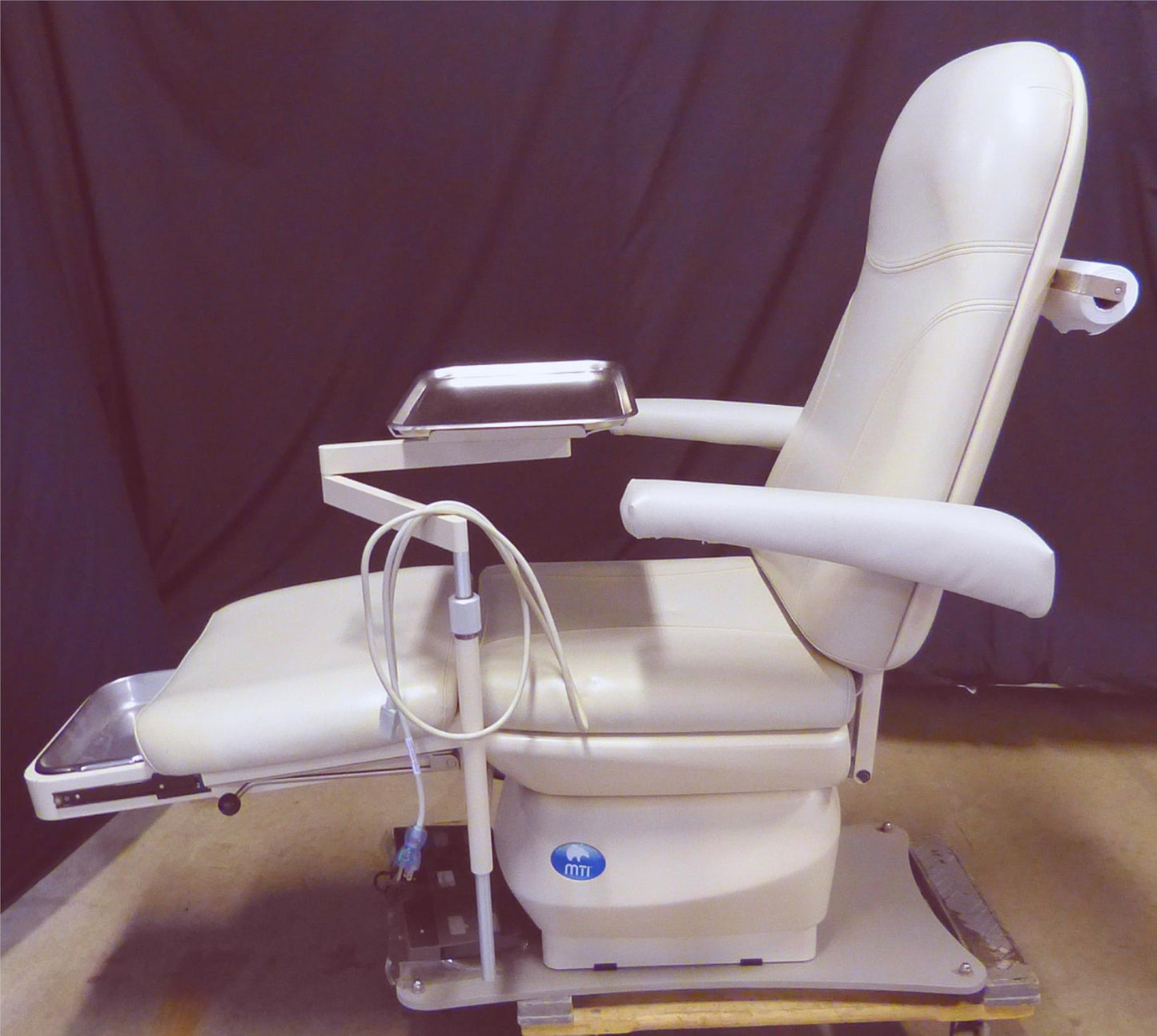 MTI 527-115 PODIATRY SURGICAL POWER EXAM CHAIR FOOT REMOTE WATCH VIDEO FREE SHIP