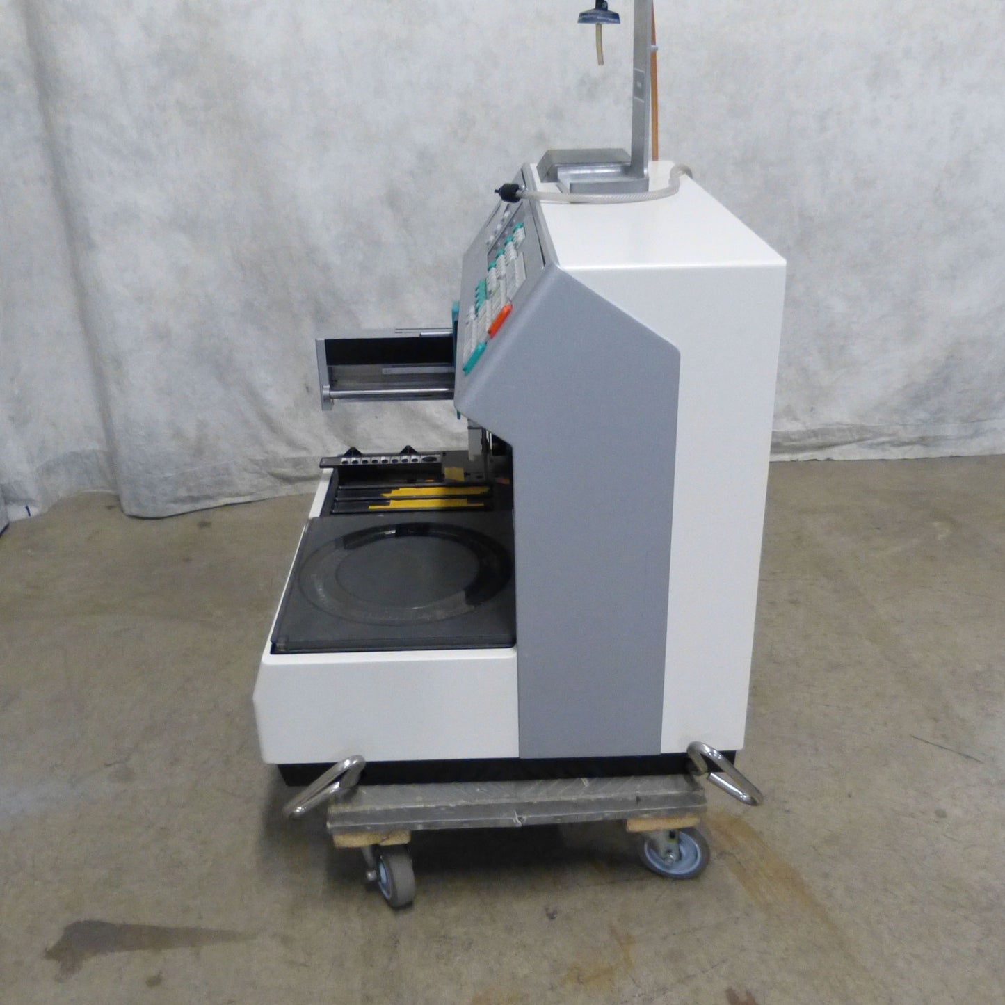 ROCHE COBAS MIRA PLUS CHEMICAL ANALYZER + BONUS CONSUMABLES WATCH VIDEO FREESHI