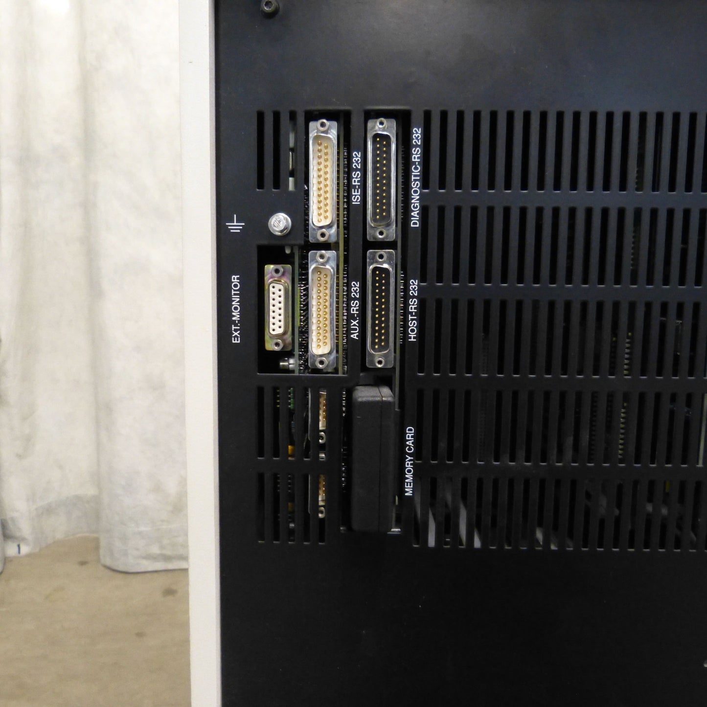 ROCHE COBAS MIRA PLUS CHEMICAL ANALYZER + BONUS CONSUMABLES WATCH VIDEO FREESHI