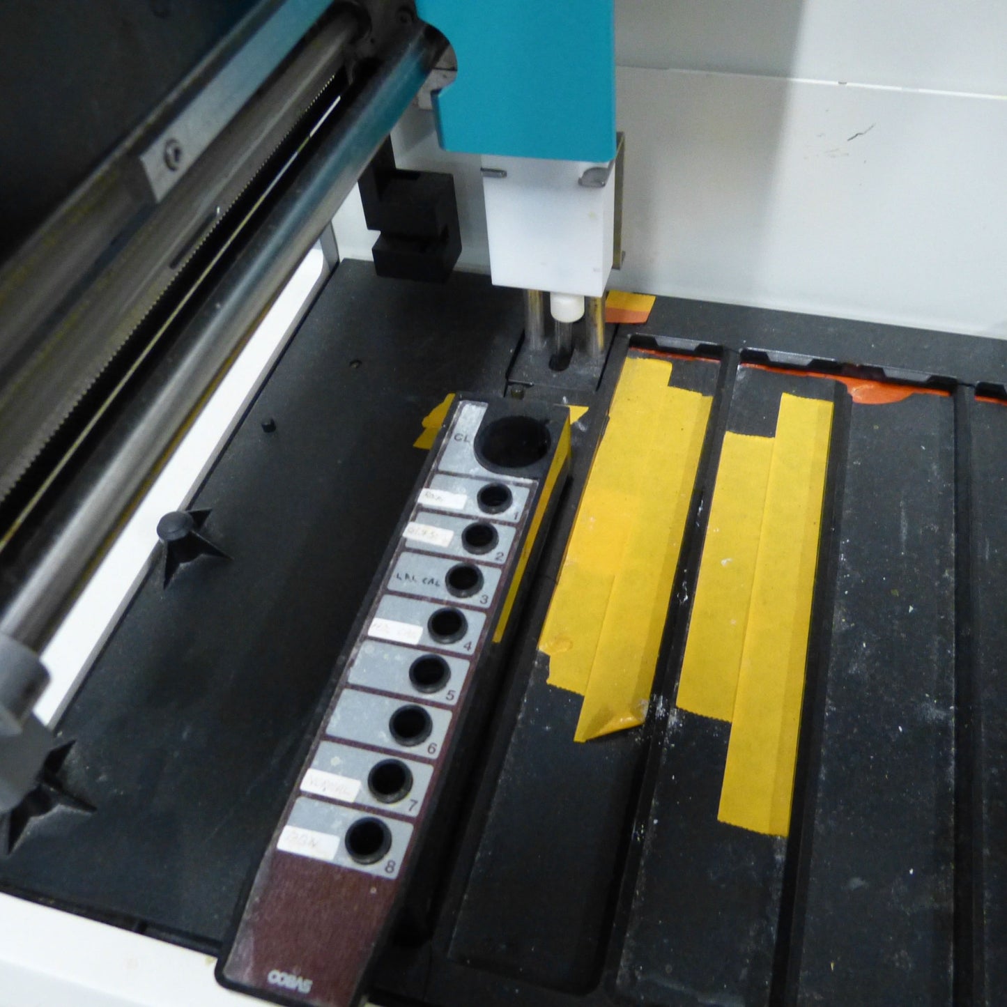 ROCHE COBAS MIRA PLUS CHEMICAL ANALYZER + BONUS CONSUMABLES WATCH VIDEO FREESHI