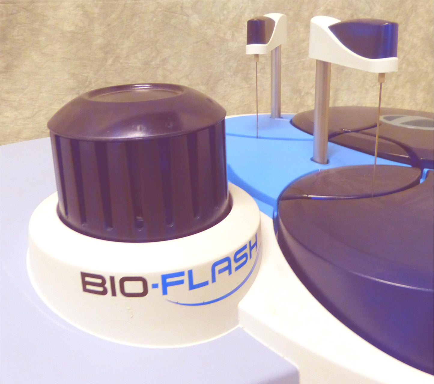 BIOKIT BIO-FLASH 3710-0344 RAPID RESPONSE CHEMILUMINESCENT IMMUNOASSAY ANALYZER