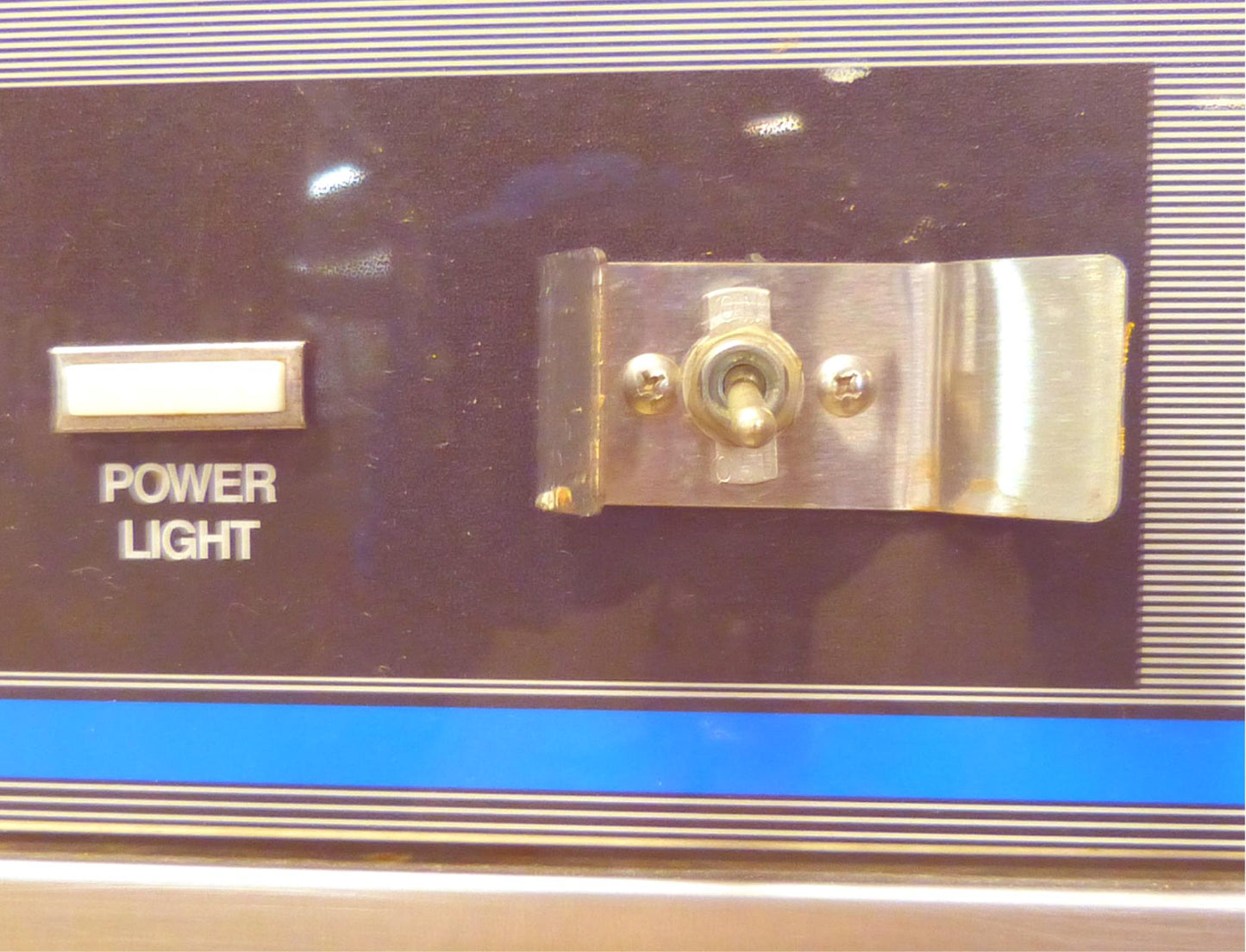 CARTER HOFFMANN™ PHB650 2DOOR 60TRAY HIGH VOLUME REFRIGERATED MEAL DELIVERY CART