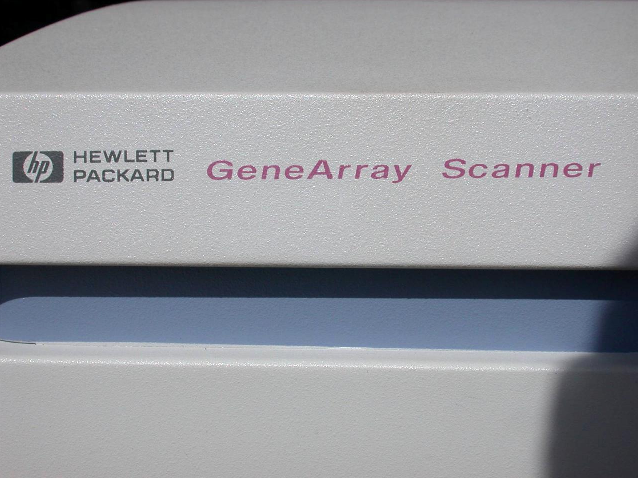 HP POWER SUPPLY MODULE G2500A#120 with GENE ARRAY SCANNER G2500A HEWLETT PACKARD