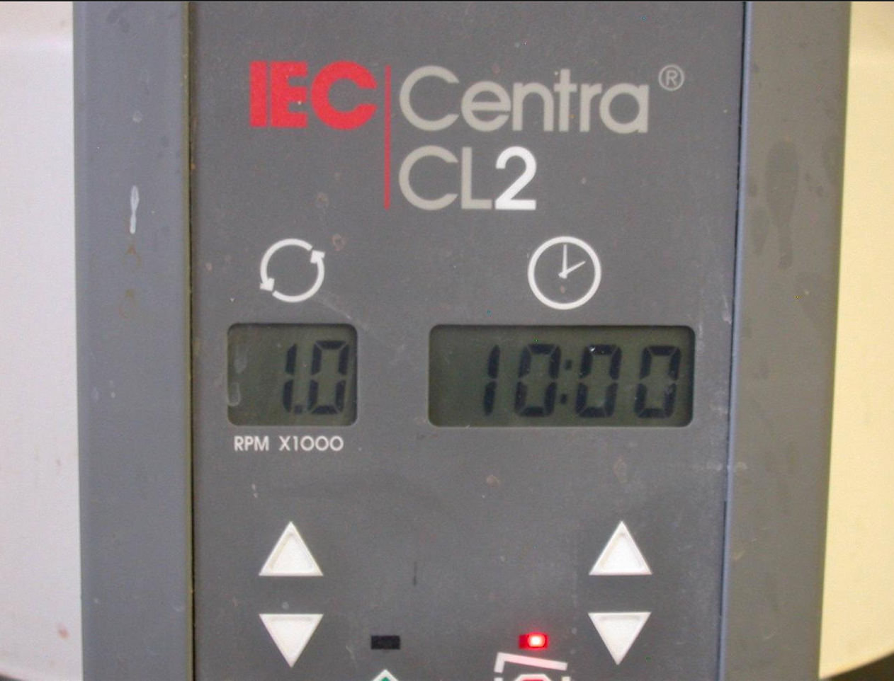 IEC Centra-CL2 Lab Benchtop 4000RPM Centrifuge no Rotor WORKS GREAT !!!!