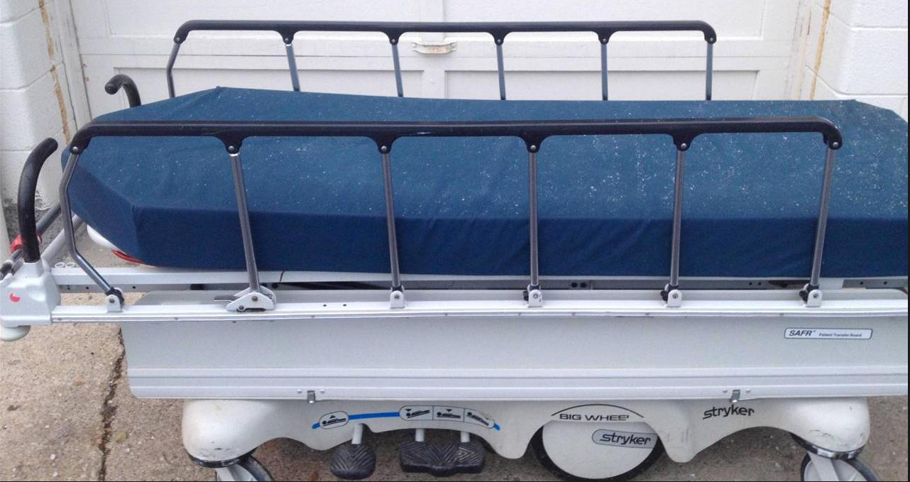 STRYKER 721 GLIDEAWAY HOSPITAL EMERGENCY TRANSPORT GURNEY STRETCHER