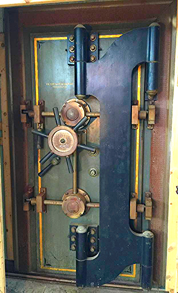Unique & Rare VICTOR SAFE & LOCK COMPANY VAULT fromthe1800's WATCH VIDEO WORKING