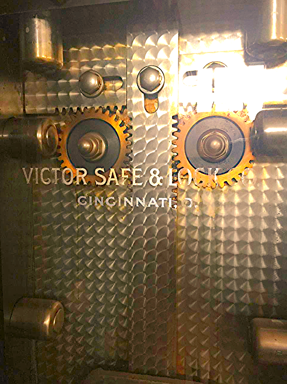 Unique & Rare VICTOR SAFE & LOCK COMPANY VAULT fromthe1800's WATCH VIDEO WORKING