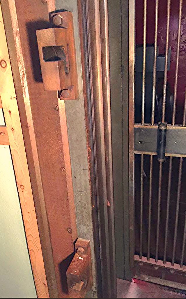 Unique & Rare VICTOR SAFE & LOCK COMPANY VAULT fromthe1800's WATCH VIDEO WORKING