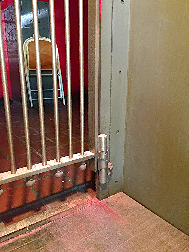 Unique & Rare VICTOR SAFE & LOCK COMPANY VAULT fromthe1800's WATCH VIDEO WORKING