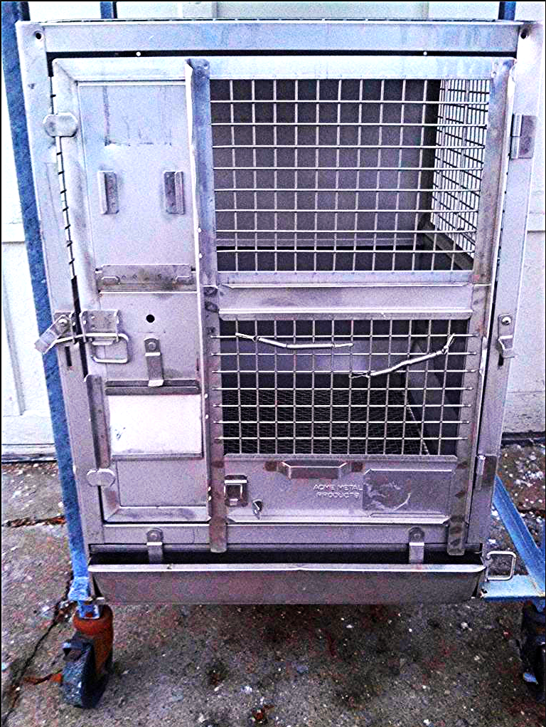 TWO HUNT ANIMAL GAME TURKEY CAGE ACME STAINLESS STEEL RACK WHEELS LAB VETERINARY