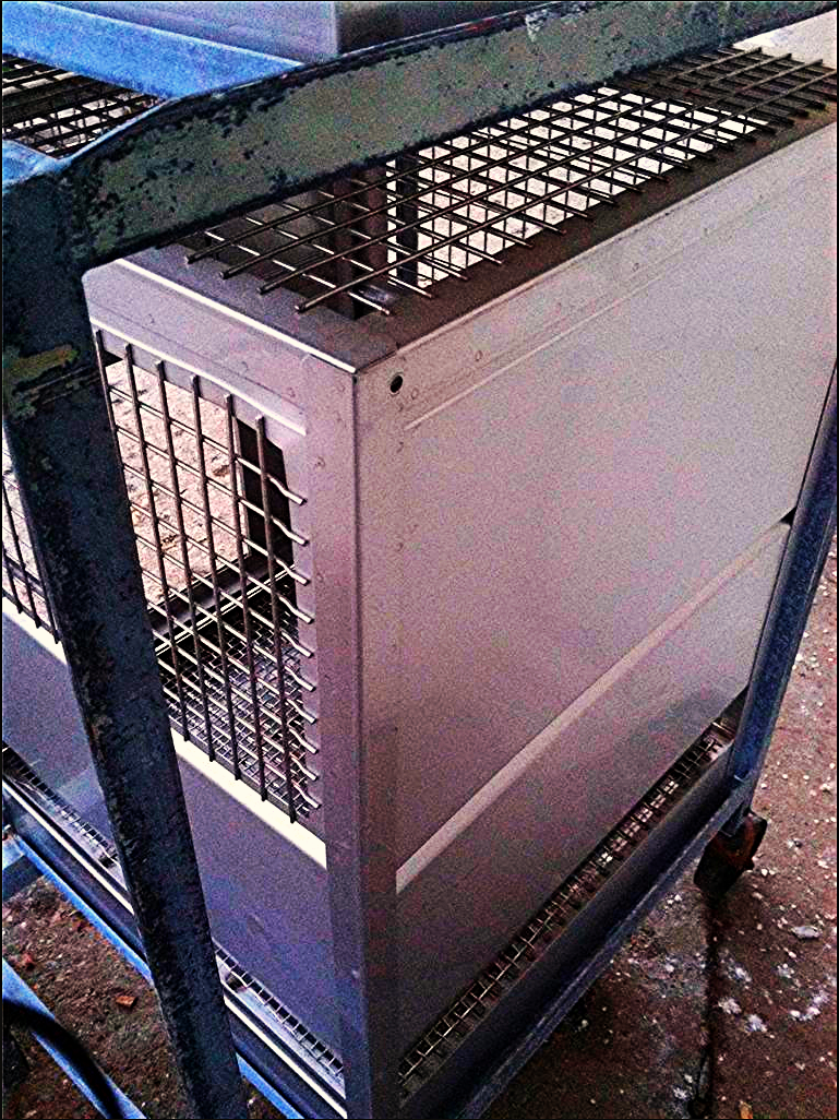 2 ACME VETERINARY PET CLINIC STAINLESS STEEL CAGE RACK WHEELS HUNT ANIMAL TURKEY