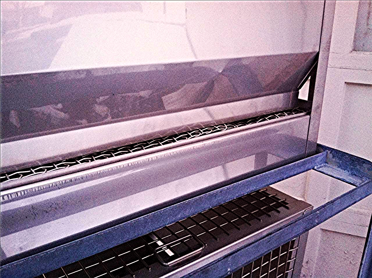 TWO HUNT ANIMAL GAME TURKEY CAGE ACME STAINLESS STEEL RACK WHEELS LAB VETERINARY