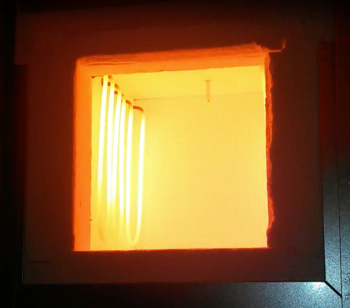 LINDBERG Blue M ™ 1700°C BOX FURNACE WITH CONTROLLER!! Costs over US$ 15.000 New