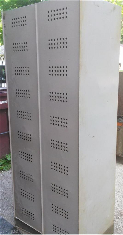 RARE VINTAGE BOWLING LOCKER 1960's - LOCK & KEY LOCKERs INDUSTRIAL SPUNK MODERN