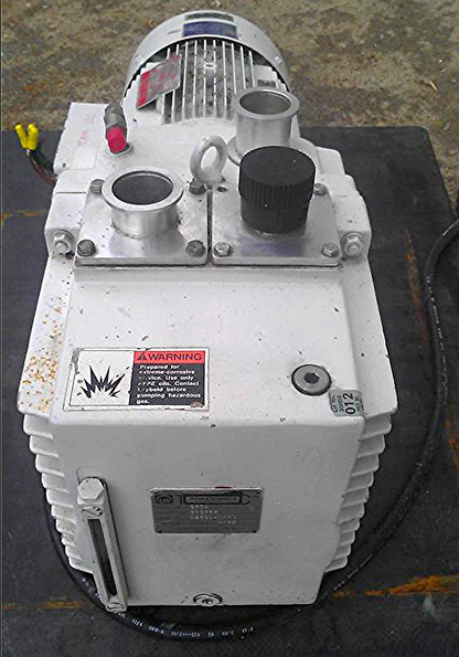 LEYBOLD TRIVAC S60A ROTARY DUAL VANE DUAL STAGE MECHANIC VACUUM PUMP 3 PHASE