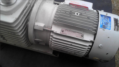 LEYBOLD TRIVAC S60A ROTARY DUAL VANE DUAL STAGE MECHANIC VACUUM PUMP 3 PHASE