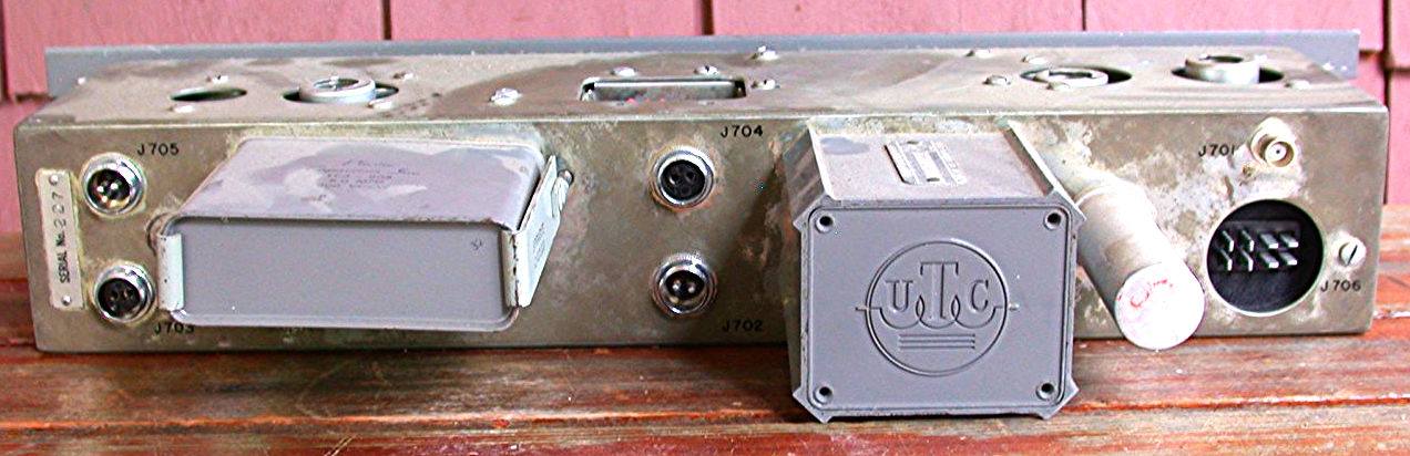 VARIAN OUTPUT CONTROL UNIT V4270A TWT TUBE AMPLIFIER MICROWAVE TRAVELING TUBE