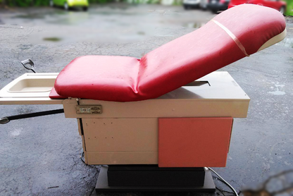 MIDMARK RITTER 305 HILO POWER PATIENT EXAM TABLE GYNECOLOGY MEDICAL WELCH ALLYN