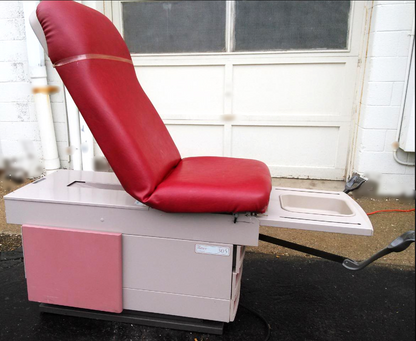 MIDMARK RITTER 305 HILO POWER PATIENT EXAM TABLE GYNECOLOGY MEDICAL WELCH ALLYN