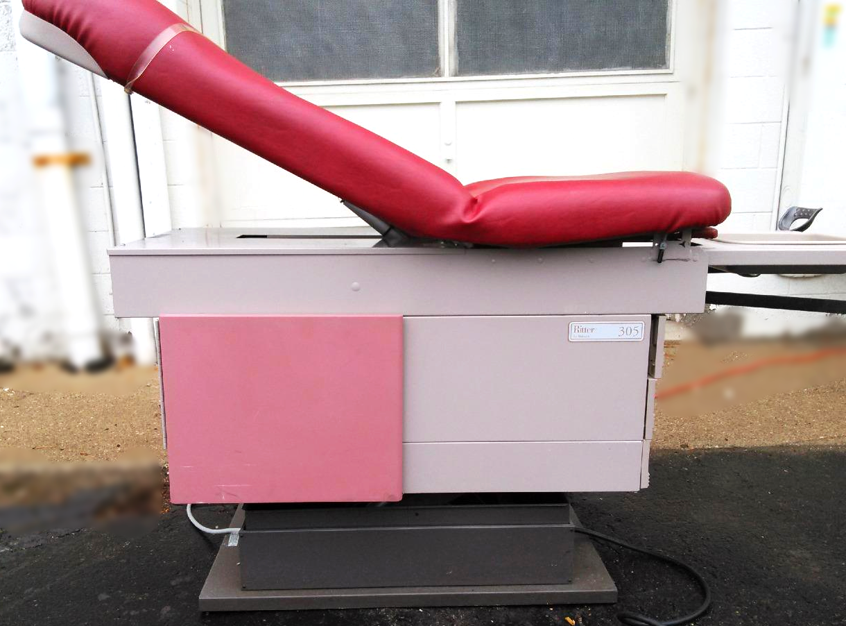 MIDMARK RITTER 305 HILO POWER PATIENT EXAM TABLE GYNECOLOGY MEDICAL WELCH ALLYN
