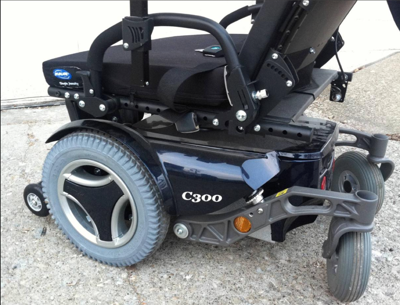 PERMOBIL C300 450lb CAPACITY MOBILITY POWER WHEELCHAIR LETUSKNOW FOR WHICH PARTS