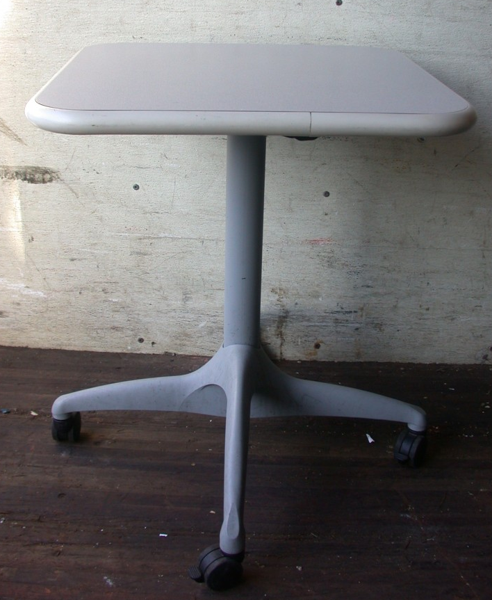 VECTA STEELCASE 30 x 30 FOLDING FLIP TABLE with METAL BASE & WHEELS