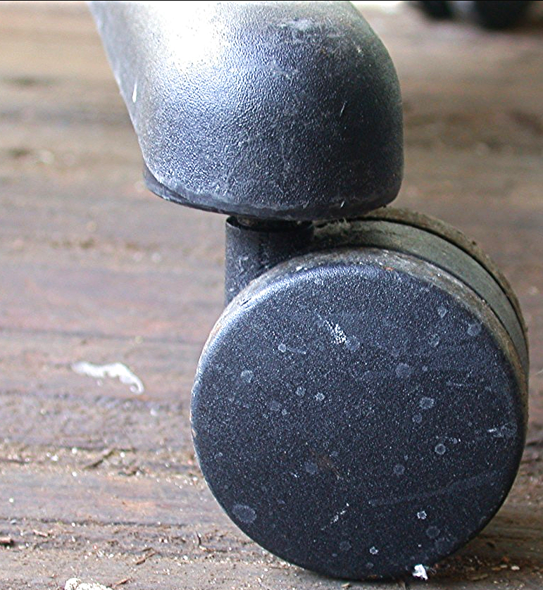 VECTA STEELCASE 30 x 30 FOLDING FLIP TABLE with METAL BASE & WHEELS