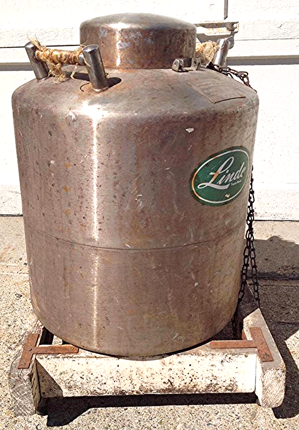 LINDE CRYO 25 Liter TANK LNR-258 LIQUID NITROGEN REFRIGERATOR CRYOGENIC LOCK