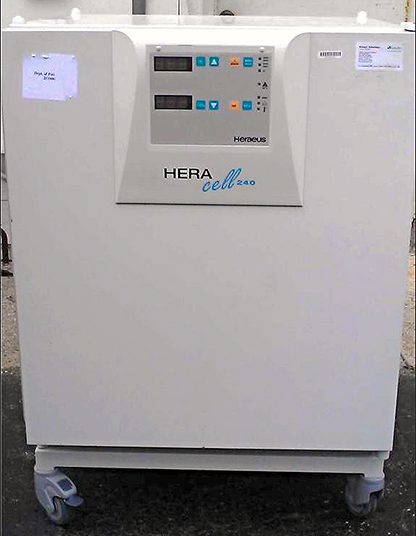 HERA CELL 240 CO2 INCUBATOR by HERAEUS with COPPER TRAYS on Wheels Cart
