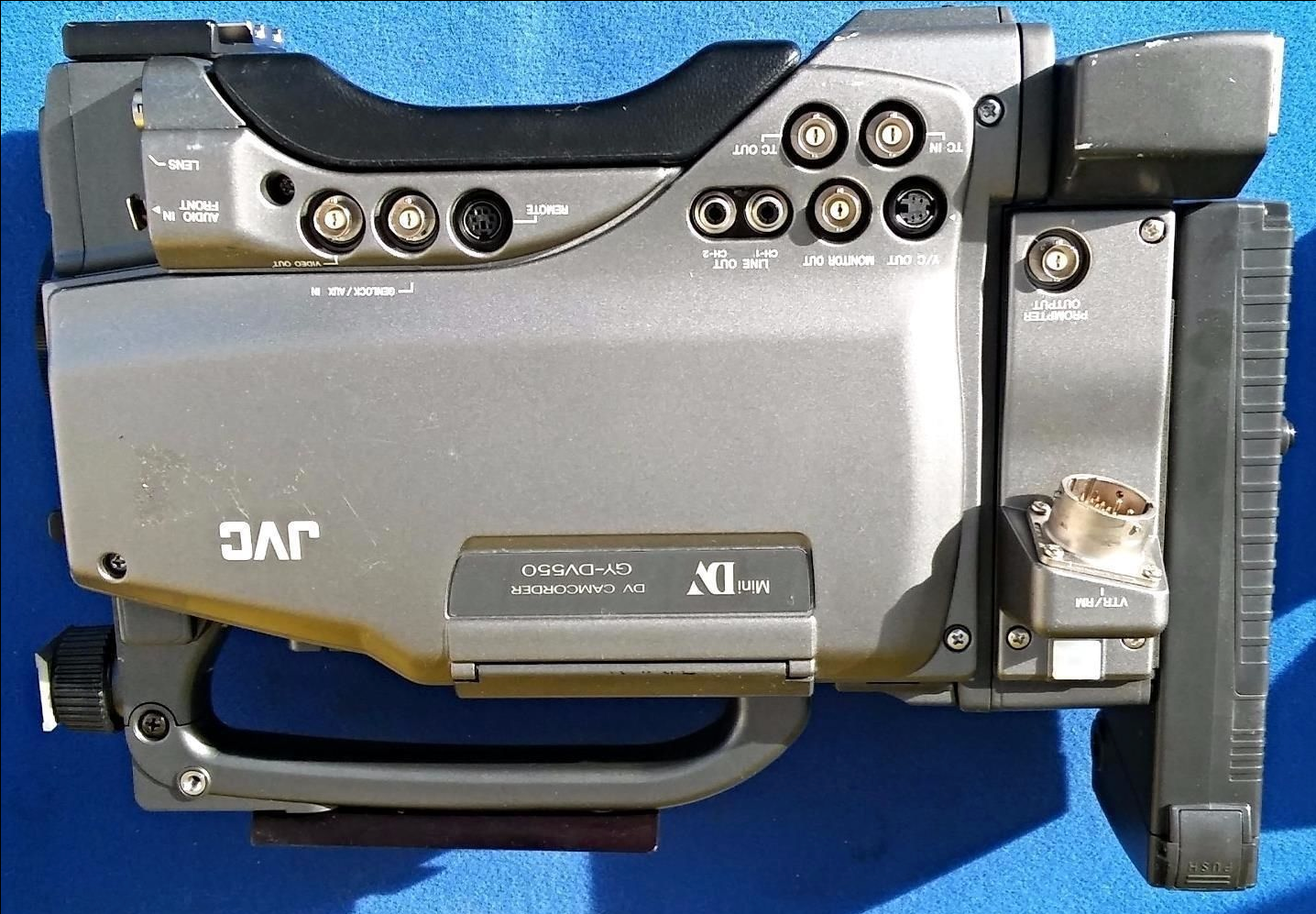 JVC MINI DV GY-DV550 POWER MACRO ZOOM LENS & TELEPROMPTER VIEWFINDER FREE SHIP