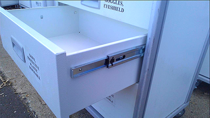 INNERSPACE STANLEY 7000 SERIES HARMONY MEDICAL LABORATORY CART DRAWER ON CASTERS