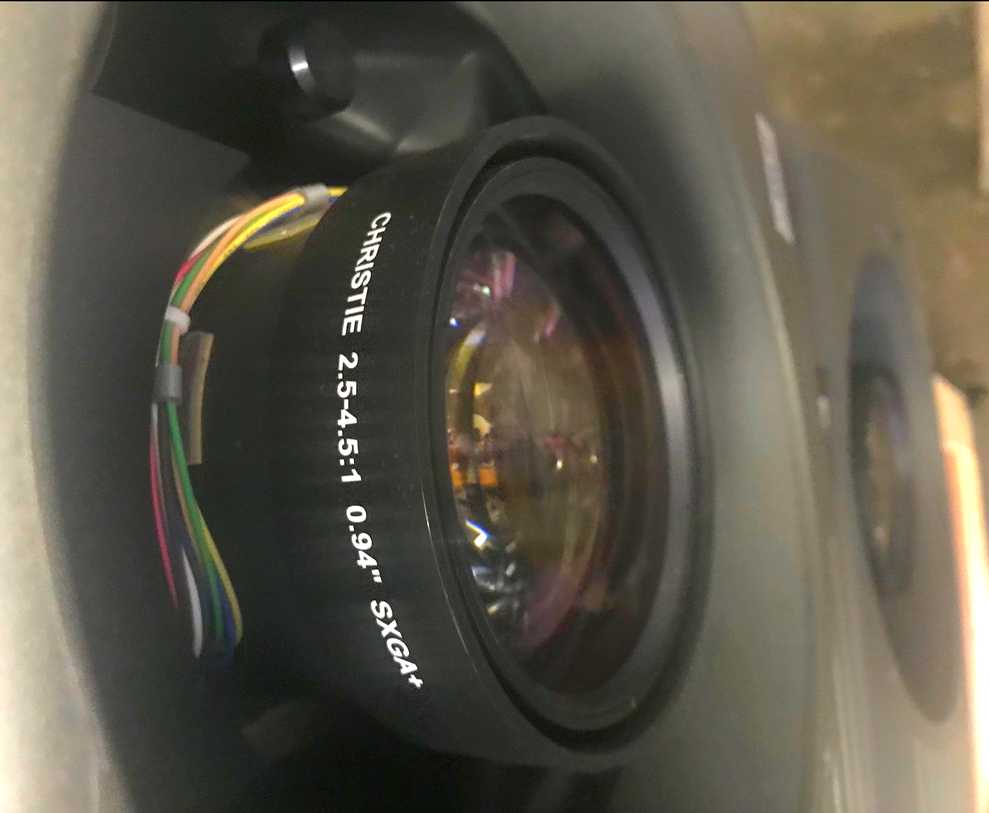 CHRISTIE DS+8K  3-LCD XGA PROJECTOR 230hours REMOTE & MOUNT WATCH VIDEO FREESHIP