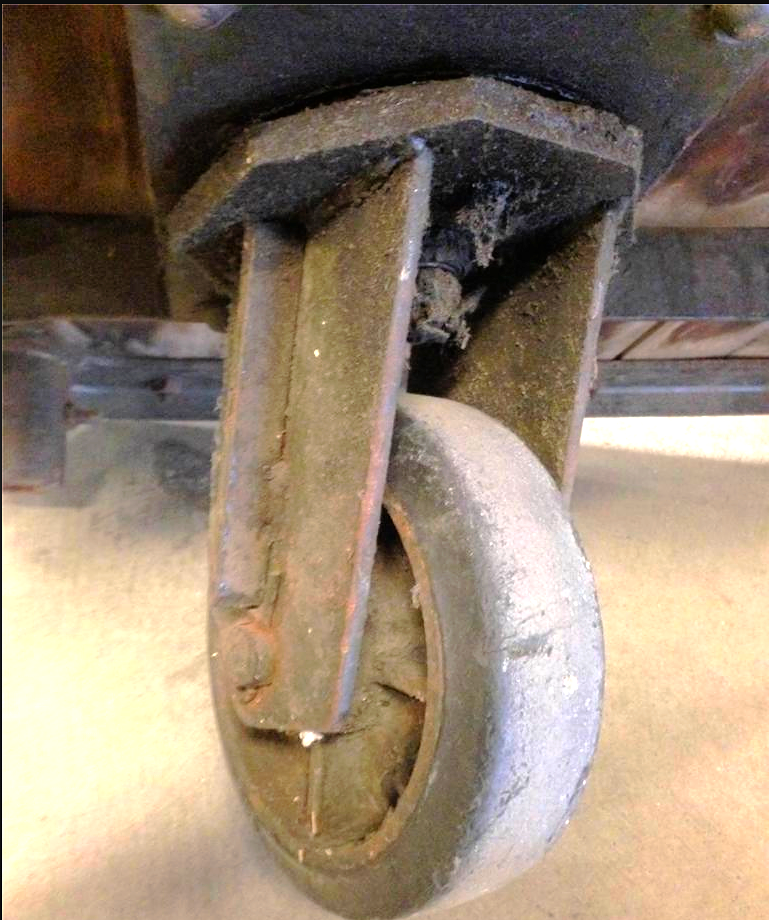 UNIQUE VINTAGE 7 FOOT LONG INDUSTRIAL STEAMPUNK OLD OAK WOOD CART METAL WHEELS